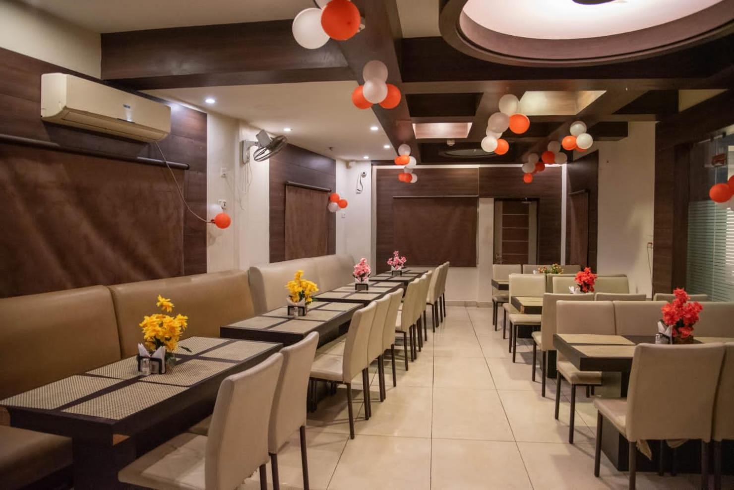 Maple Delite Lucknow Exterior foto